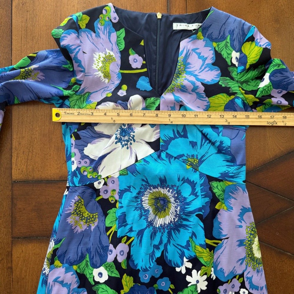 EUC $368 Size 4 Trina Turk Winnie Blue Floral Bell Sleeve Shift Dress - Picture 6 of 7